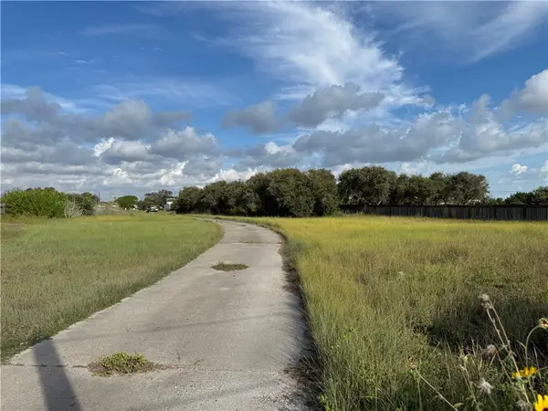 3628 Flour Bluff Drive, Corpus Christi, TX 78418