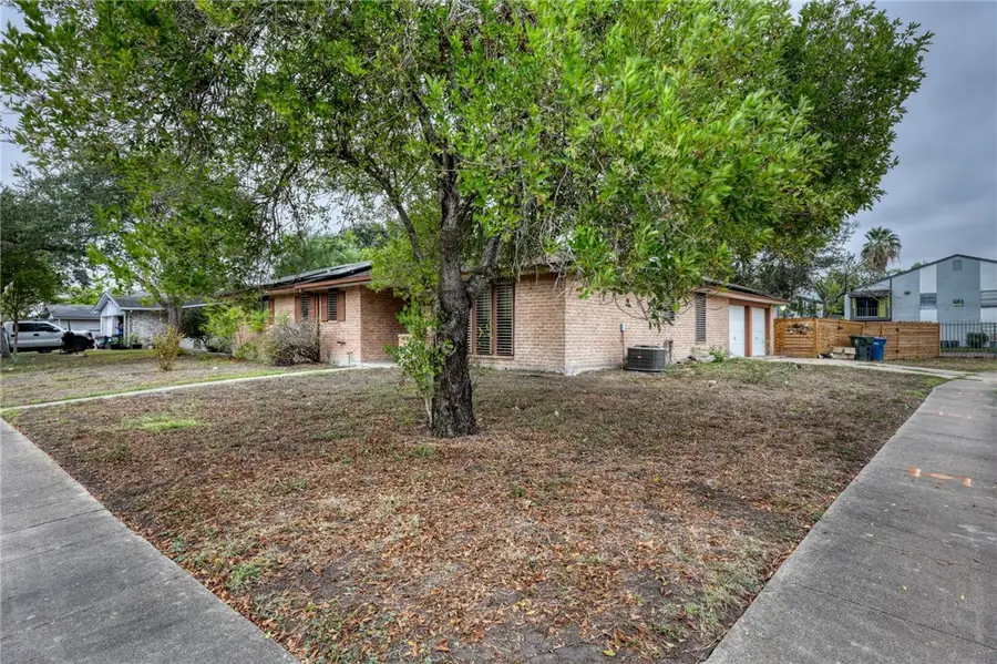 6025 Liptonshire Drive, Corpus Christi, TX 78415 - #2