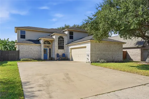 302 Long Point Drive, Portland, TX 78374