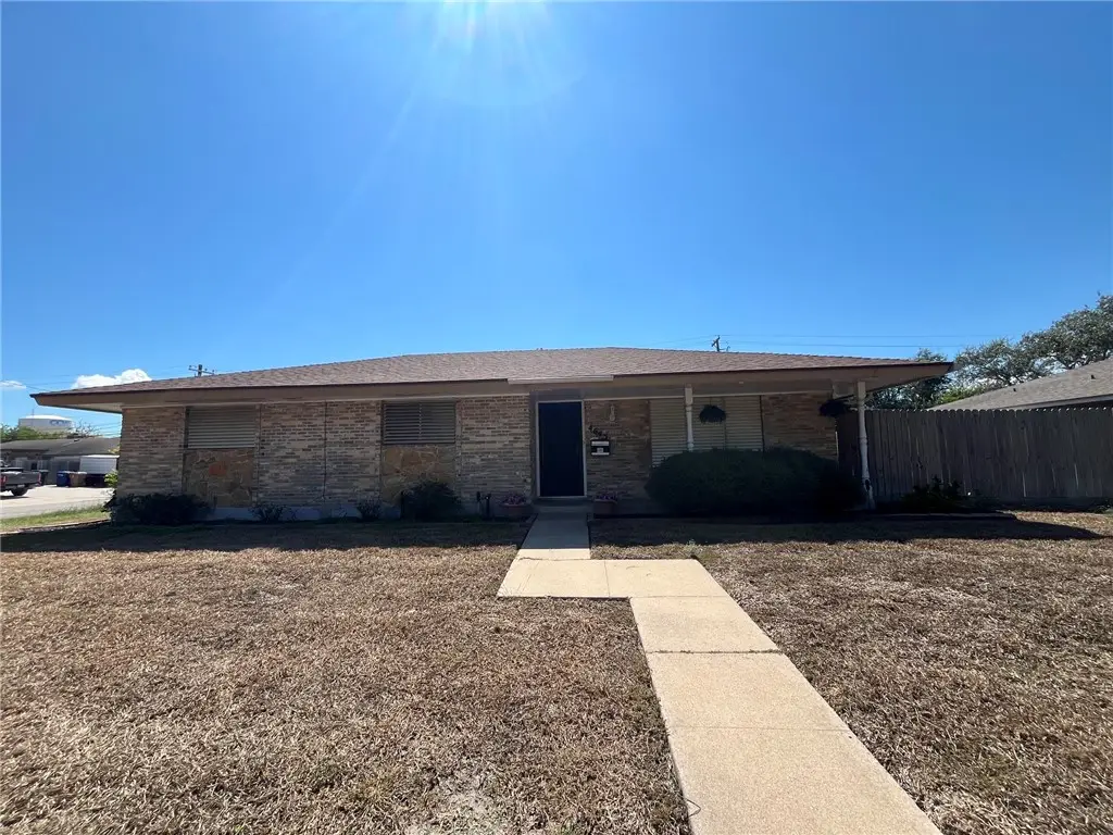 4645 Cobblestone, Corpus Christi, TX 78411 - #1