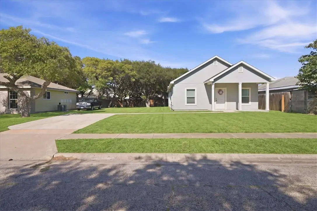 104 Pelican Avenue, Aransas Pass, TX 78336 - #1