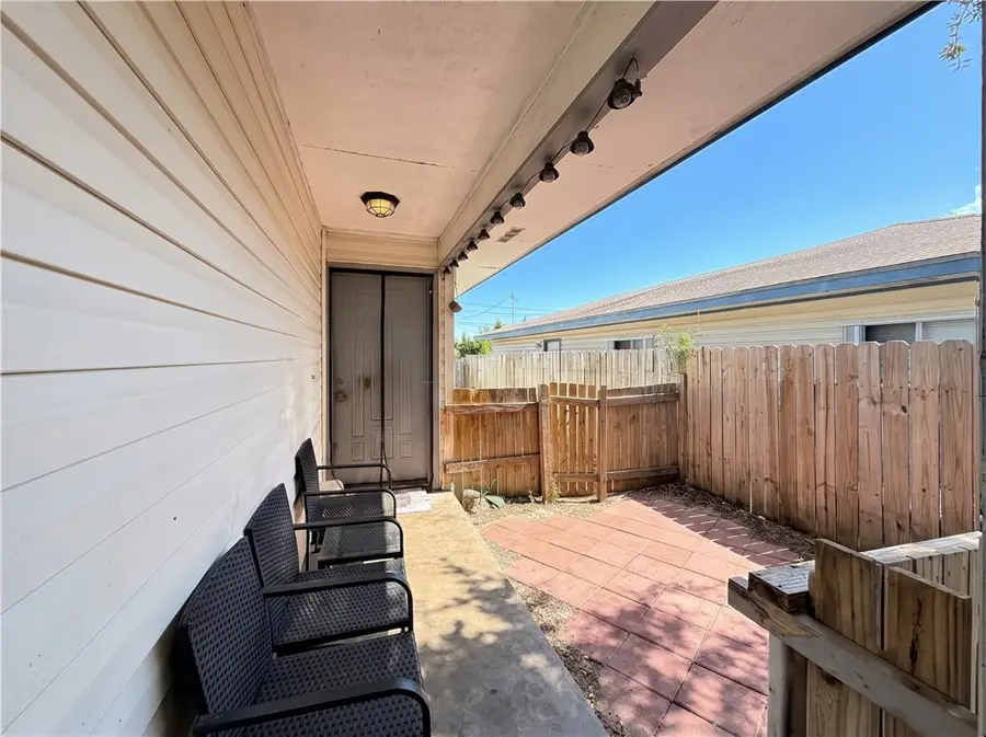 1913 Sandy Way, Corpus Christi, TX 78418 - #3