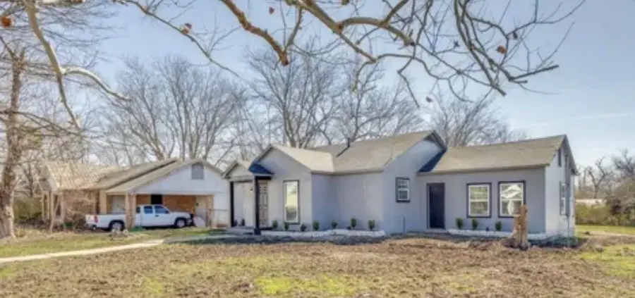 908 W Washington Street, Clarksville, TX 75426 - #2