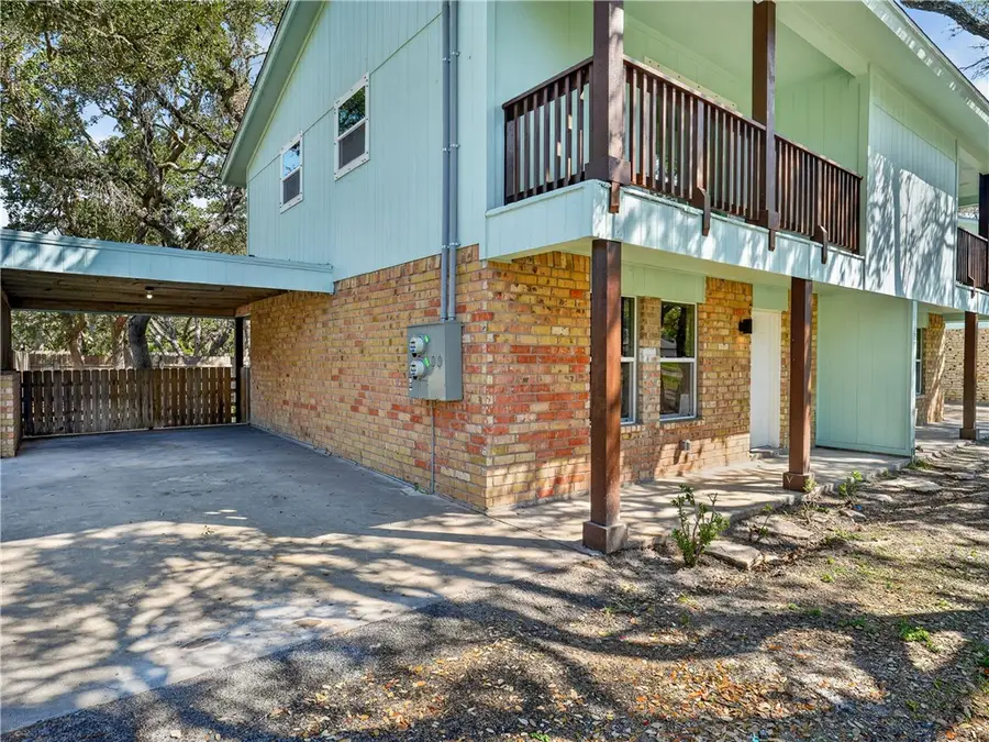 503 Traylor Boulevard, Rockport, TX 78382 - #3