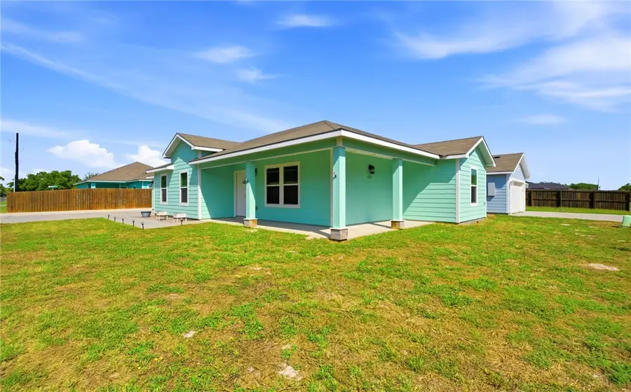2076 S Saunders Street, Aransas Pass, TX 78336 - #2