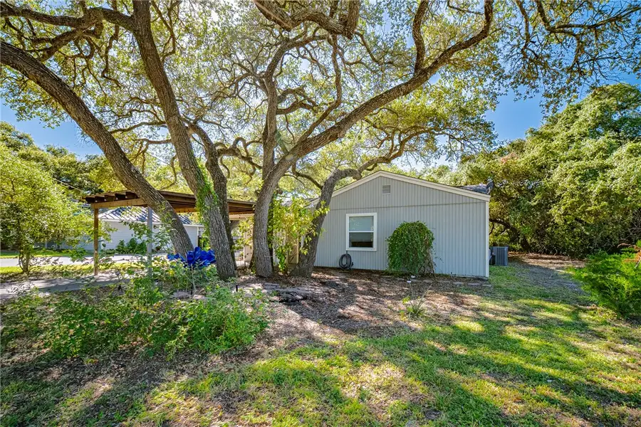 1107 Wood Street, Rockport, TX 78382 - #3
