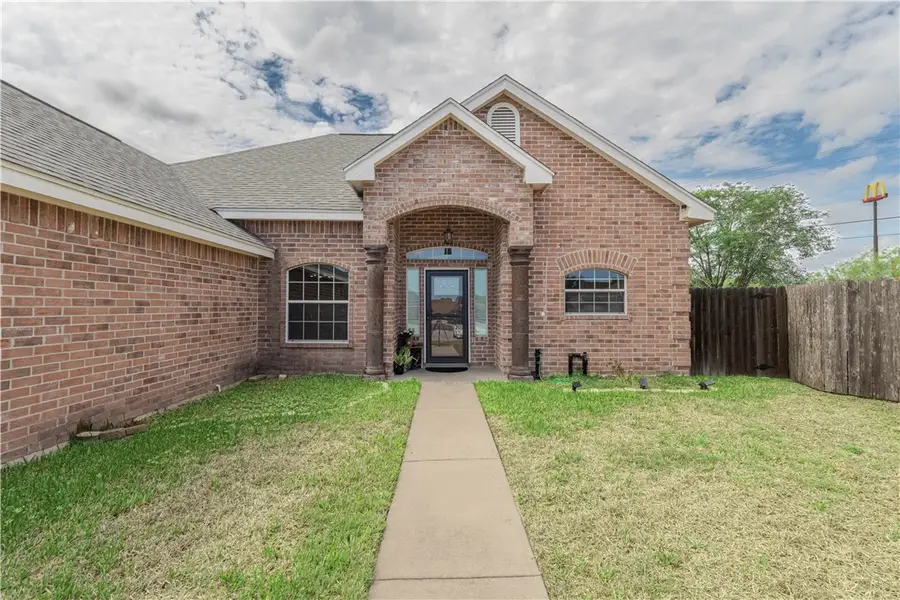 1602 Margaret, Kingsville, TX 78363 - #3