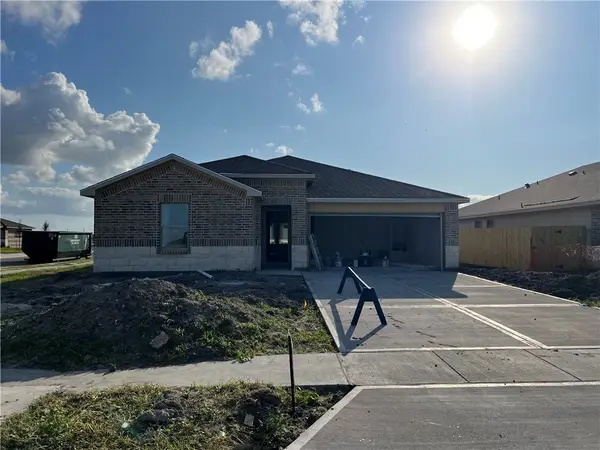 218 Moon Stone Drive, Portland, TX 78374