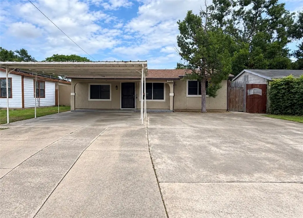 912 N Almond Street, Alice, TX 78332 - #1