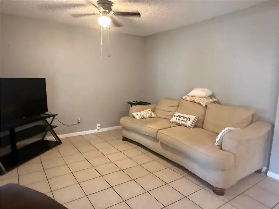 912 N Almond Street, Alice, TX 78332 - #2