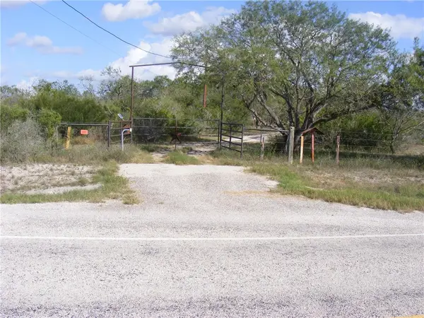 430 Fm 2049, Three Rivers, TX 78071