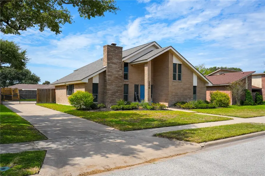 206 San Saba Drive, Portland, TX 78374 - #2