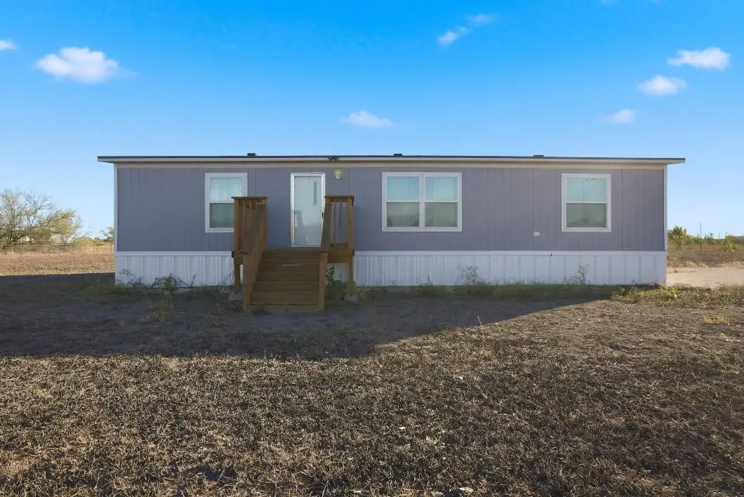 553 Jennifer Loop, Orange Grove, TX 78372 - #1