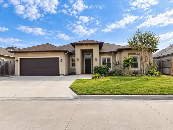 10 Willow Bend Street, Corpus Christi, TX 78413