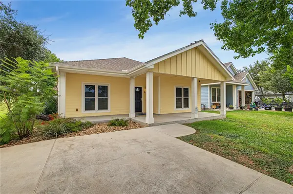 447 S Fuqua Street, Rockport, TX 78383