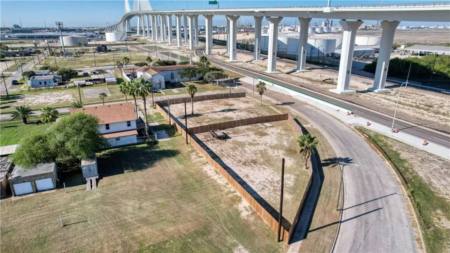 3202 East Causeway Boulevard, Corpus Christi, TX 78402 - #2