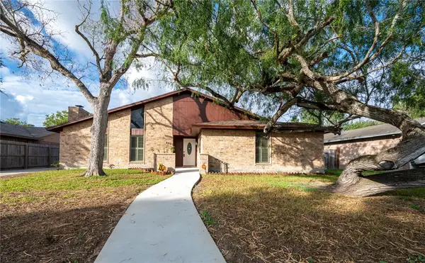 4925 Shadowbend Drive, Corpus Christi, TX 78413