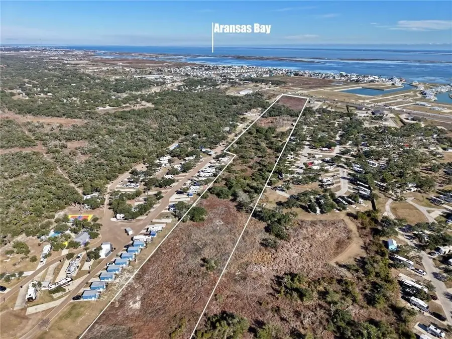 4317 Highway 35 S, Rockport, TX 78382 - #3