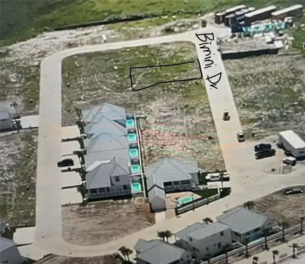 121 Bimini Dr, Port Aransas, TX 78373