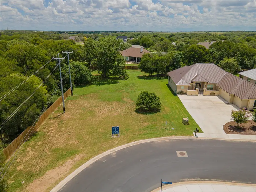 601 Oak Creek Parkway, Seguin, TX 78155 - #2