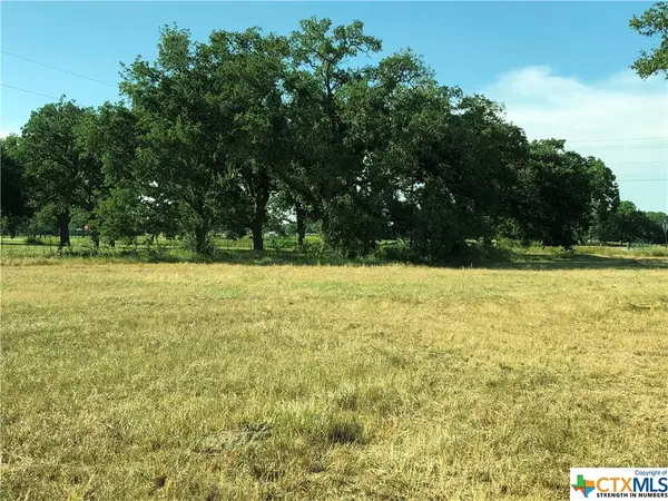 153 Pvt 1671, Hallettsville, TX 77964