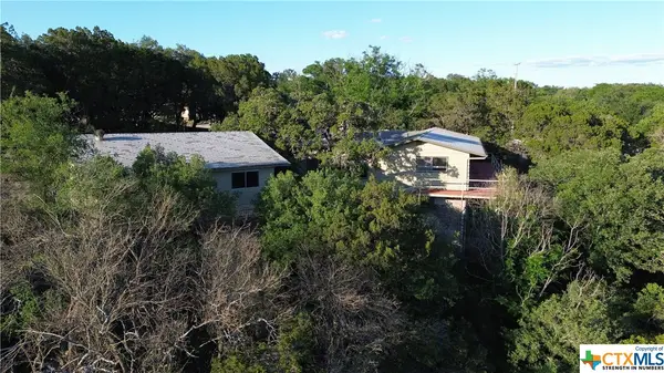 1203 N Walnut Avenue, New Braunfels, TX 78130