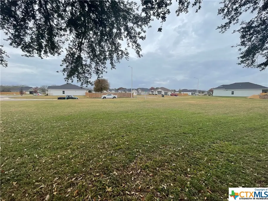313 Club View, Seguin, TX 78155 - #2