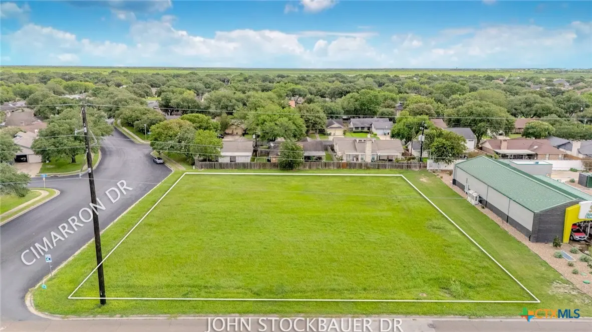 000 N John Stockbauer Drive-cimarron Dr. Drive, Victoria, TX 77901 - Image #1