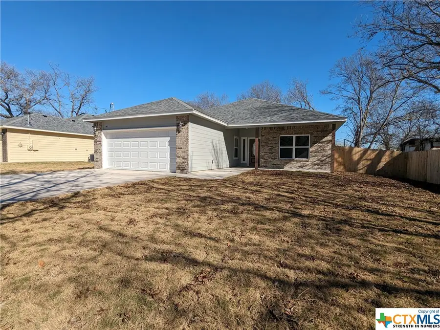 407 Gamel Street, Lampasas, TX 76550 - Image #3