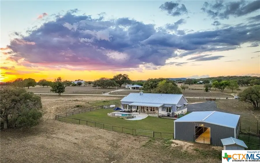 345 Laguna Road, Bandera, TX 78003 - Image #2