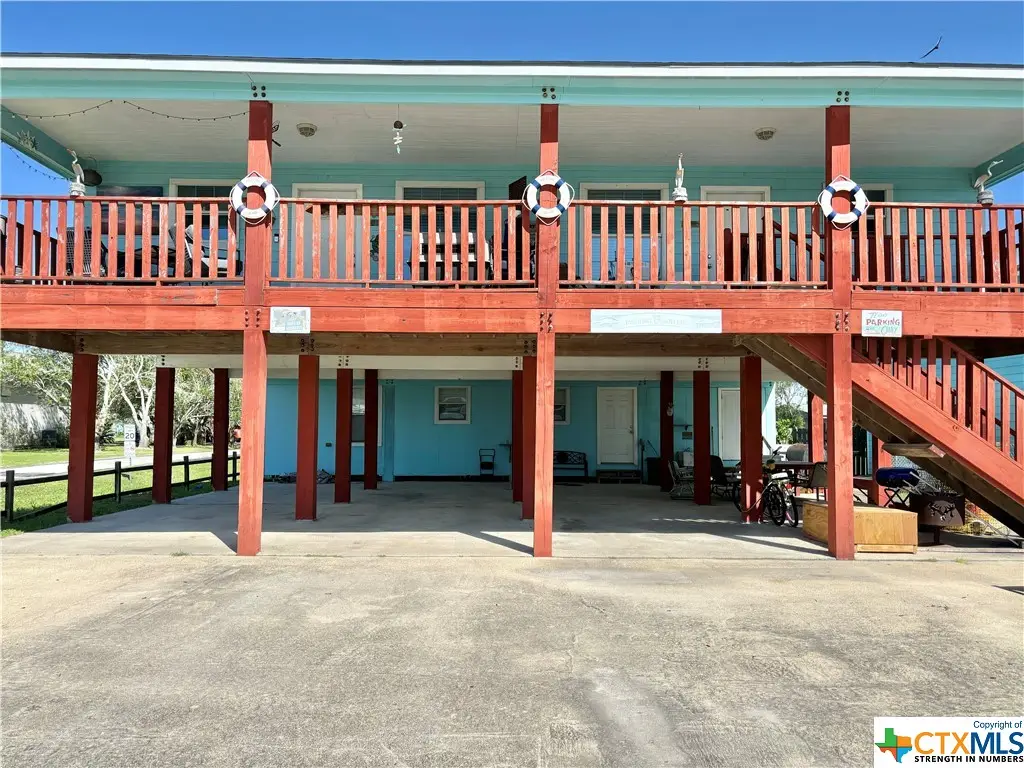 512 W Adams Street, Port Oconnor, TX 77982 - #1
