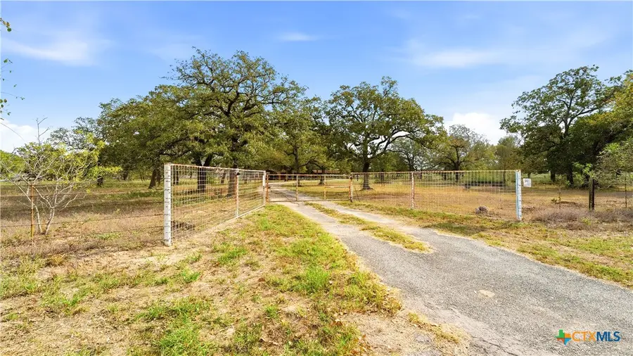 6421 Fm 1117, Seguin, TX 78155 - Image #3
