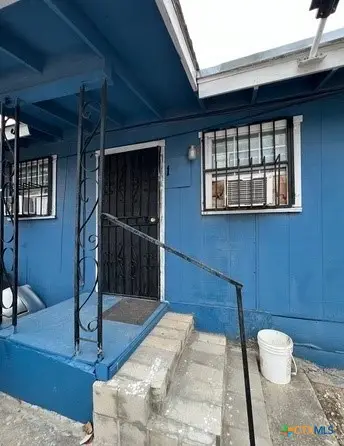 710 E Southcross Boulevard, San Antonio, TX 78214 - Image #3