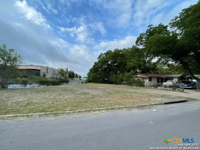 310 Uvalde Street, San Antonio, TX 78210 - Image #2