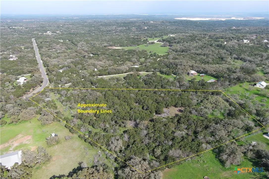 8205 Wegner Road, New Braunfels, TX 78132 - Image #1