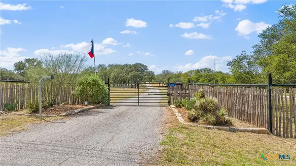 2631 N Us Highway 281, Johnson City, TX 78636