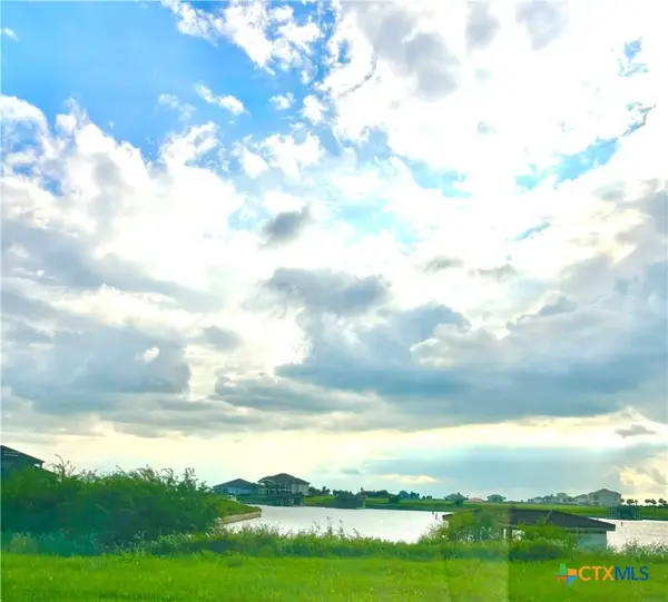 294 E Lago Loop Road, Port O'Connor, TX 77982