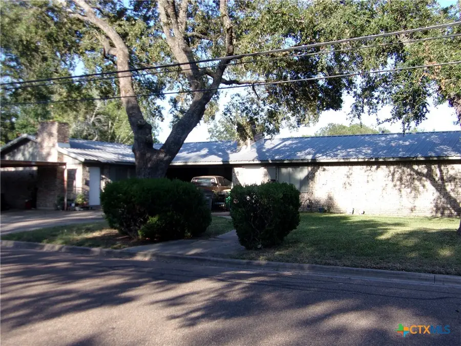 1802 Lawndale Avenue, Victoria, TX 77901 - Image #2