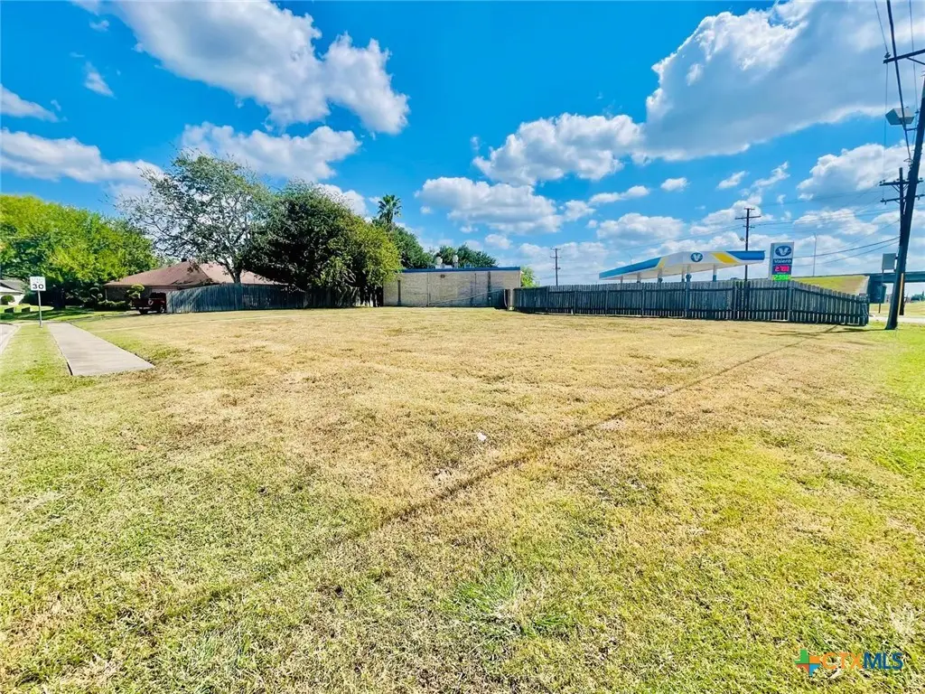 7002 Nursery Drive, Victoria, TX 77904 - #1