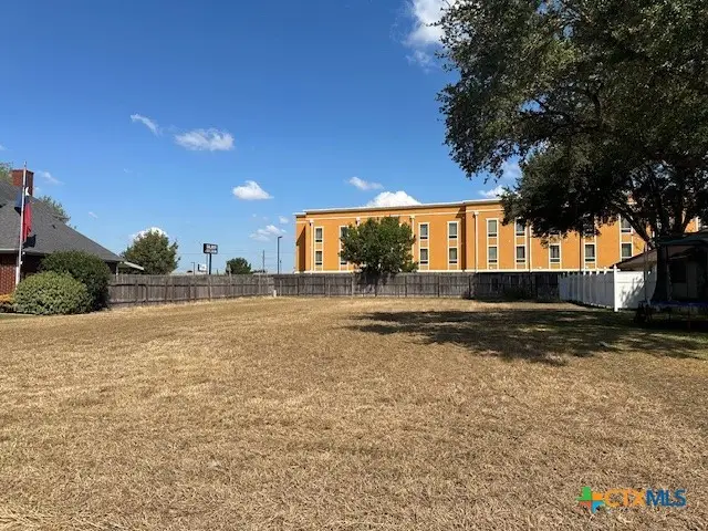 206 Masters Drive, Victoria, TX 77904 - Image #3