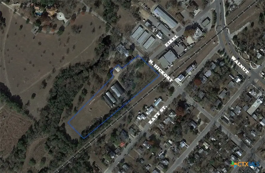 415 N Hickory Avenue, New Braunfels, TX 78130 - #2