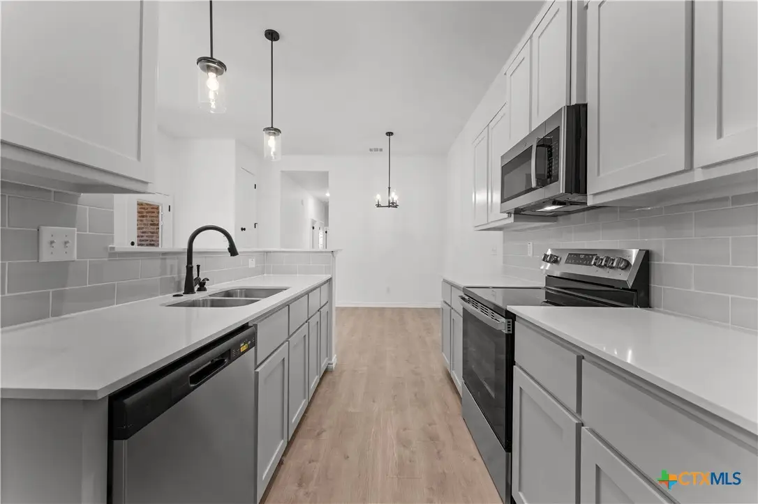 921 Ashwood Drive, Harker Heights, TX 76548 - Image #1