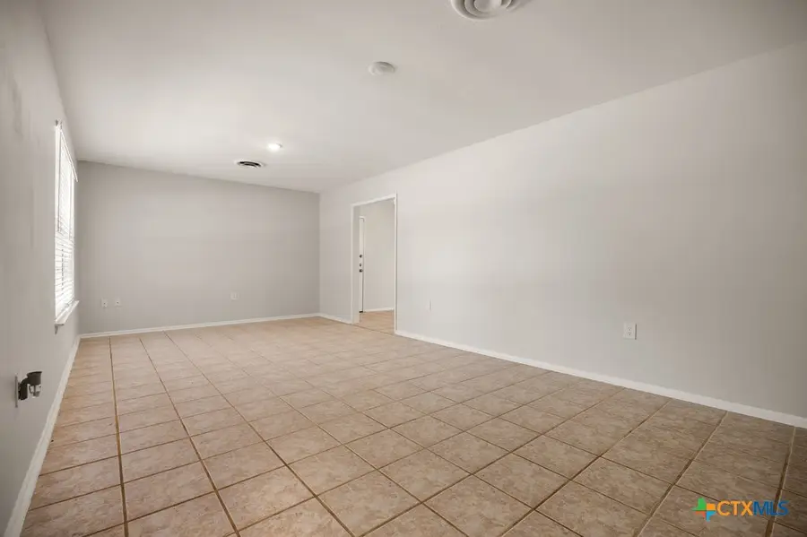 221 Windcrest Drive, Windcrest, TX 78239 - Image #2