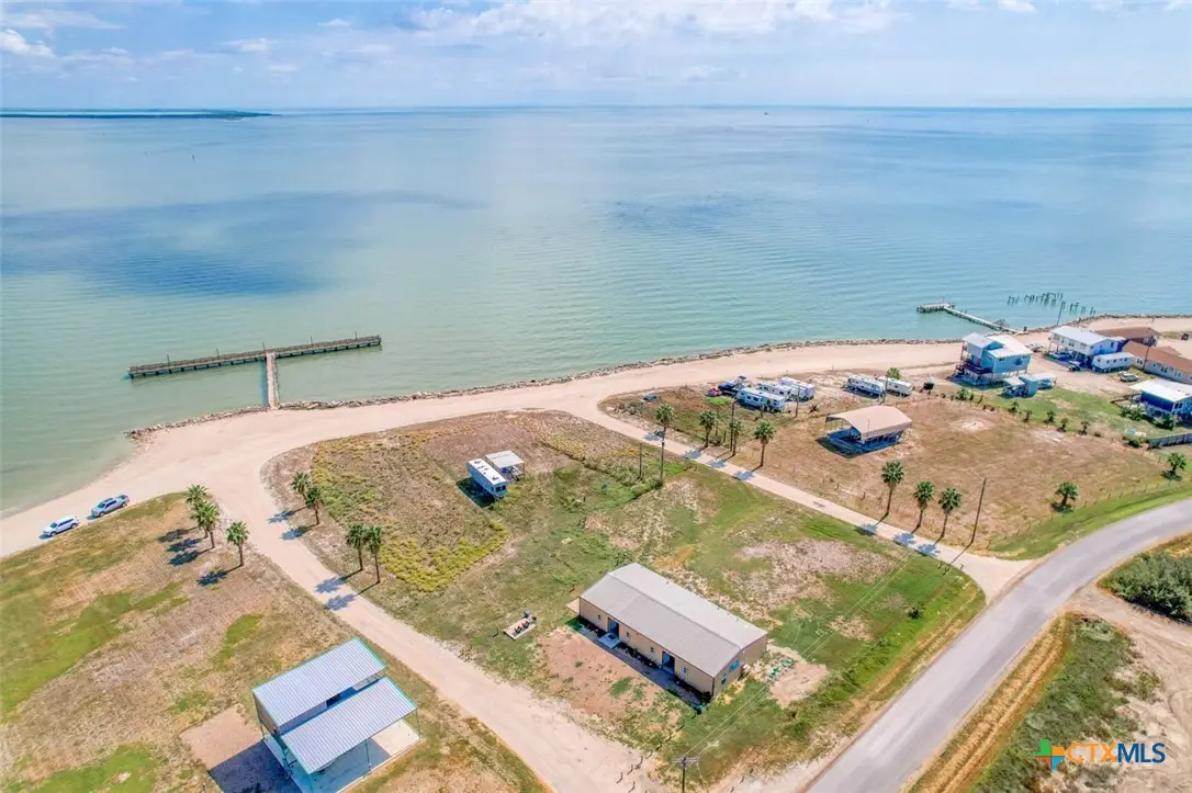 1233 N Ocean Drive, Port Lavaca, TX 77979 - Image #1