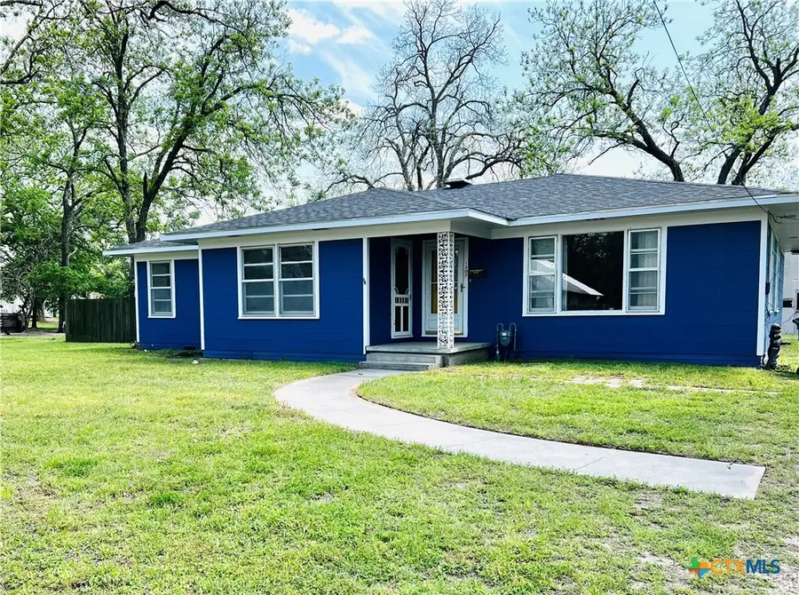 1307 W Main Street, Cameron, TX 76520 - #2