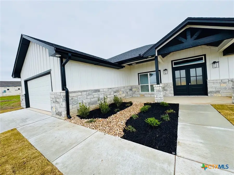 207 Creek Plum Lane, Temple, TX 76502 - Image #2