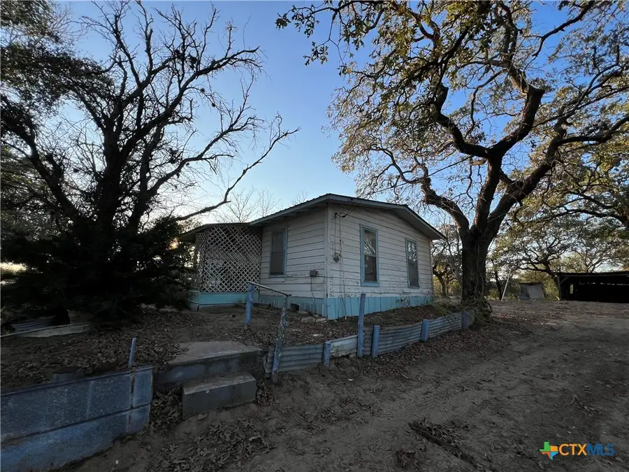 2968 E State Highway 97, Nixon, TX 78140 - #3