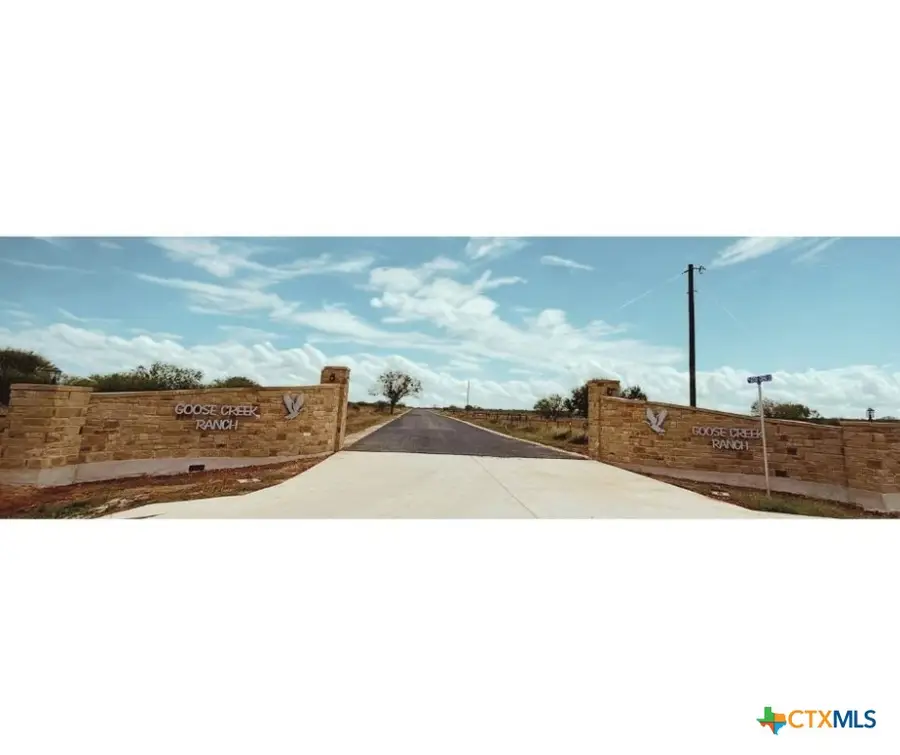 560 Pr Goose Creek Lane, Jourdanton, TX 78026 - Image #3