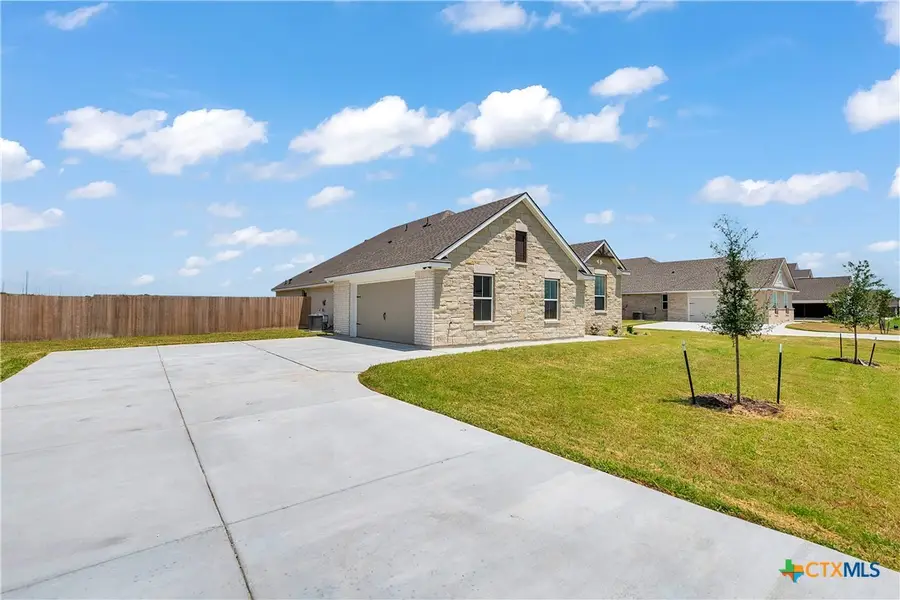 1824 Ember Drive, Temple, TX 76502 - Image #3