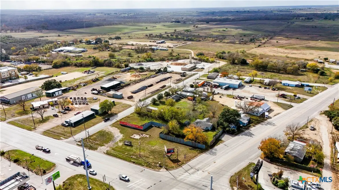 1843 Water Street, Gonzales, TX 78629 - Image #1